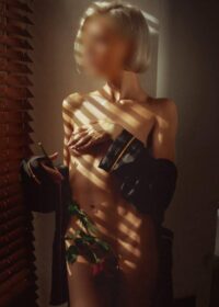 Проститутка Юля +7(981)136-33-84 с 2 размером груди предлагает профессиональные секс и интим услуги возле метро  в городе Санкте-Петербург - фото 2